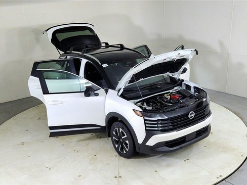 New 2026 Nissan Kicks SV w/ Cold Weather Package image 27