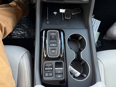 New 2026 Honda Pilot Touring image 16