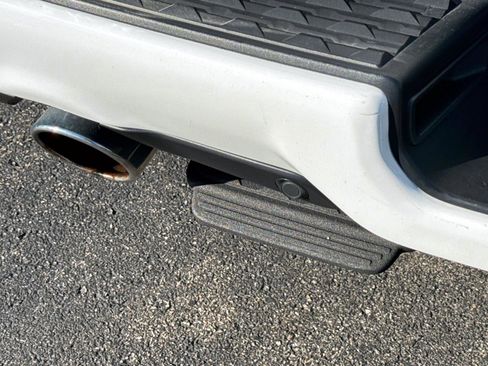 Used 2022 RAM 1500 Limited image 9