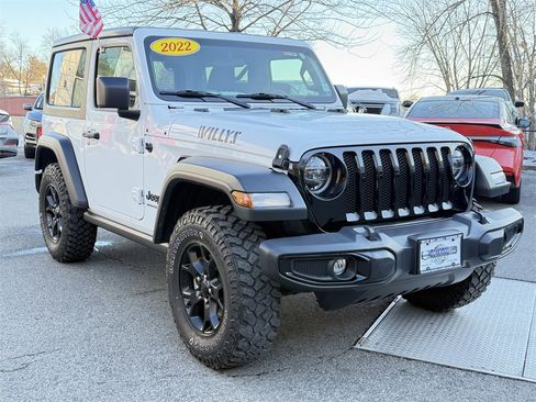 Used 2022 Jeep Wrangler Willys image 7