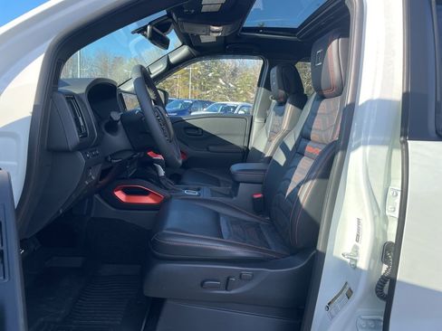 Used 2026 Nissan Frontier PRO-4X w/ Pro Premium Package image 32