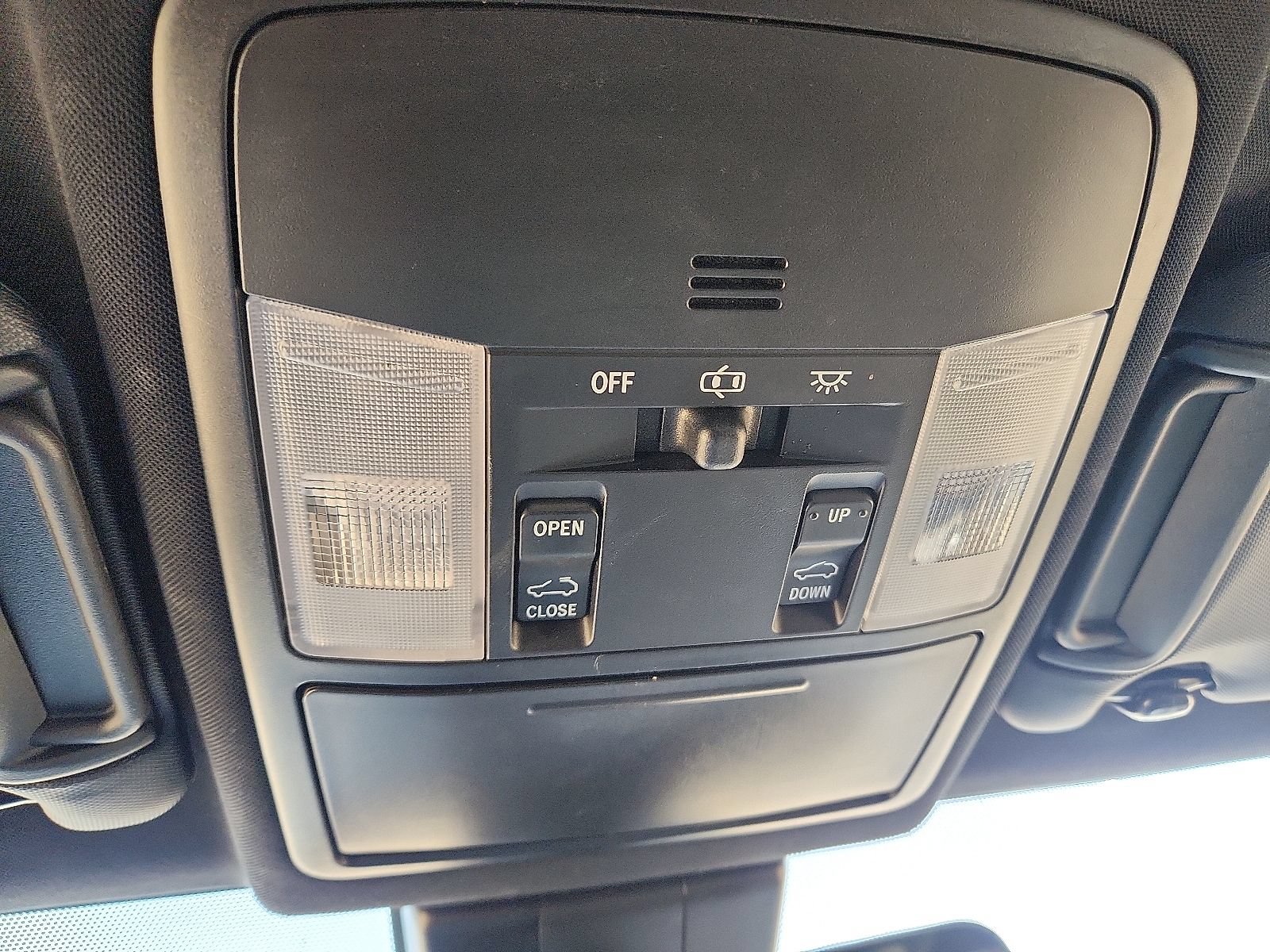 Used 2017 Toyota RAV4 SE w/ Power Extra Value Package FWD image 14