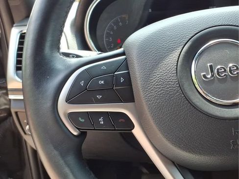 Used 2020 Jeep Grand Cherokee Limited AWD/4WD image 19