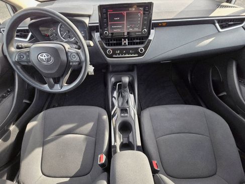 Used 2022 Toyota Corolla LE image 8