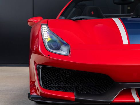 Used 2020 Ferrari 488 Pista Spider RWD image 31