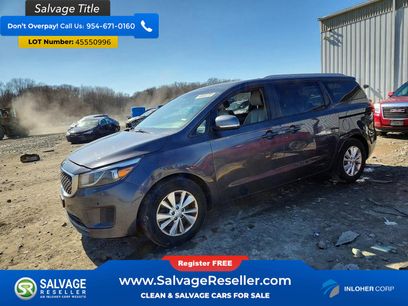 Used 2017 Kia Sedona LX w/ LX Essentials Premium Package