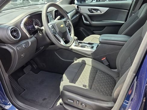 Used 2022 Chevrolet Blazer LT FWD image 9