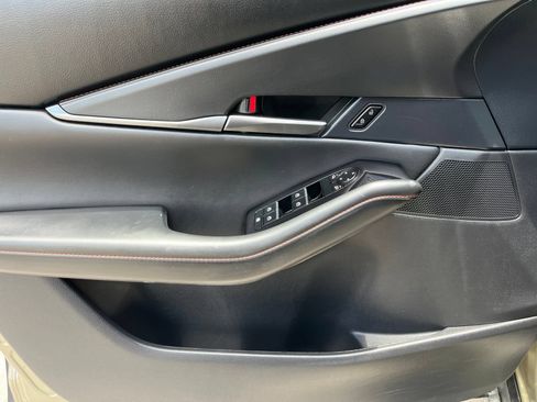 Certified 2024 MAZDA CX-30 Carbon AWD/4WD image 15