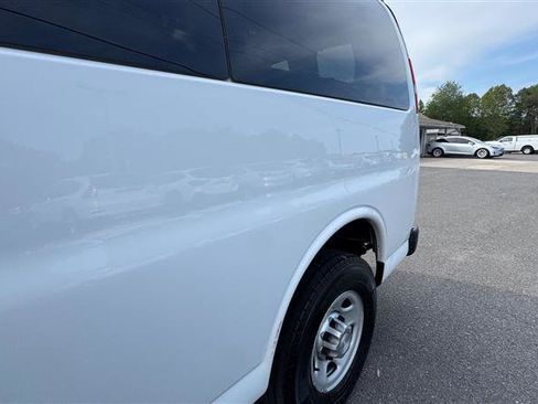 Used 2017 Chevrolet Express 2500 LS RWD image 13