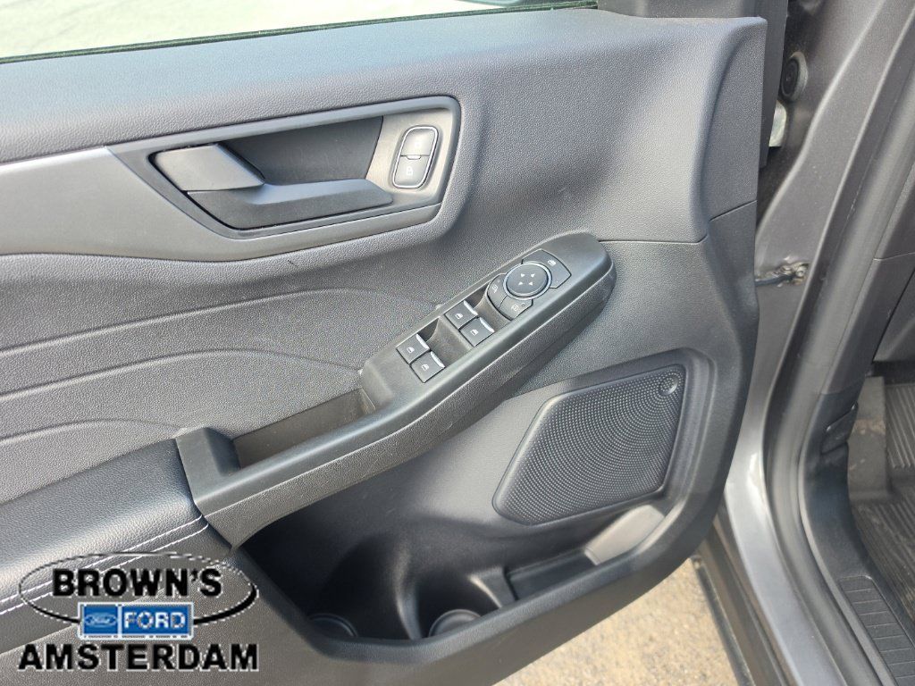 Used 2024 Ford Escape Active AWD/4WD image 15