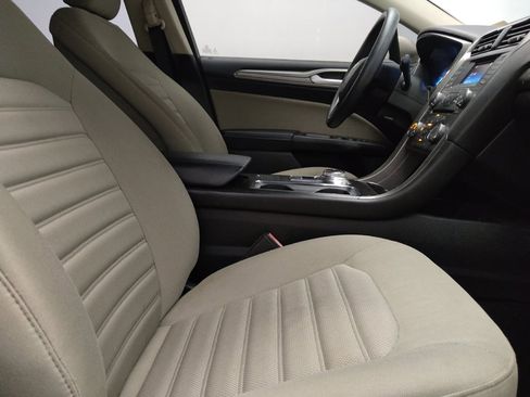 Used 2018 Ford Fusion S FWD image 21
