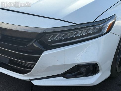 Used 2022 Honda Accord Sport image 8