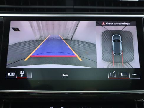 Used 2025 Audi Q8 Premium Plus w/ Premium Plus Package image 17