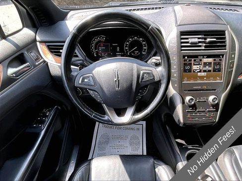 Used 2017 Lincoln MKC Select w/ Select Plus Package AWD/4WD image 5