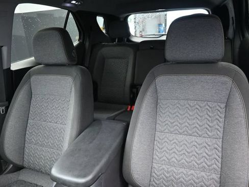 Used 2024 Chevrolet Equinox LT FWD image 14