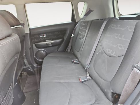 Used 2013 Kia Soul + w/ Audio Pkg image 13
