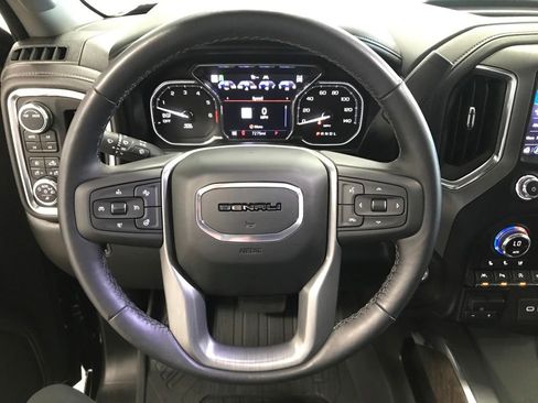 Used 2021 GMC Sierra 1500 Denali w/ Denali Ultimate Package AWD/4WD image 17