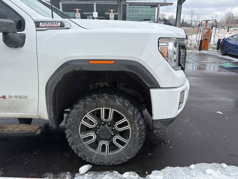 Used 2020 GMC Sierra 2500 AT4 w/ AT4 Premium Package image 6