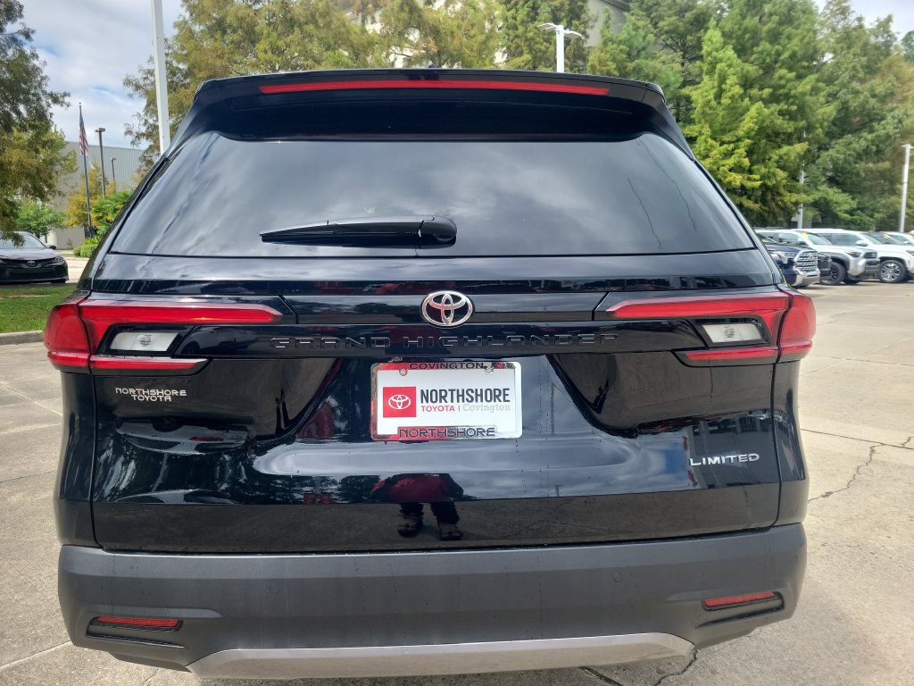 Certified 2026 Toyota Grand Highlander FWD image 5