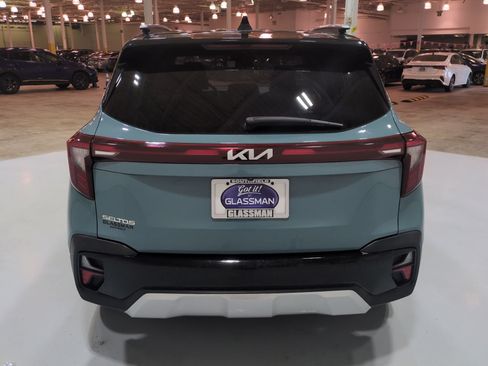 Certified 2024 Kia Seltos S FWD image 4