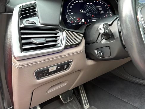 Used 2023 BMW X5 M w/ Competition Package AWD/4WD image 44