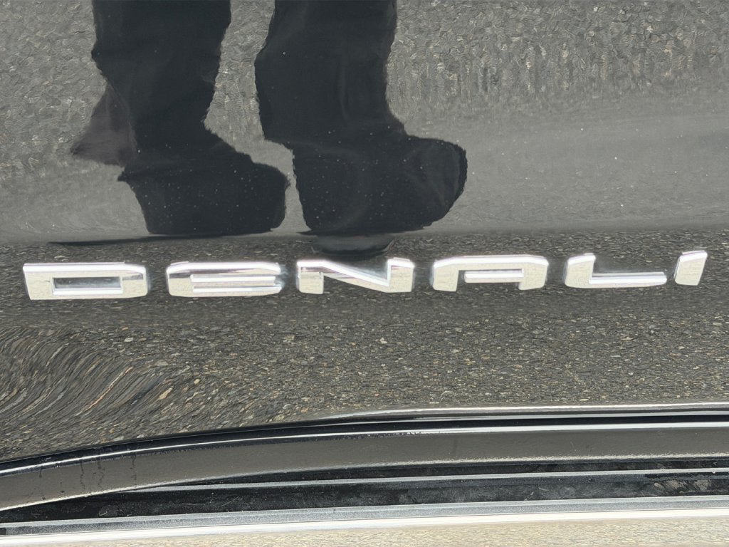 Used 2023 GMC Sierra 1500 Denali w/ Denali Reserve Package AWD/4WD image 32