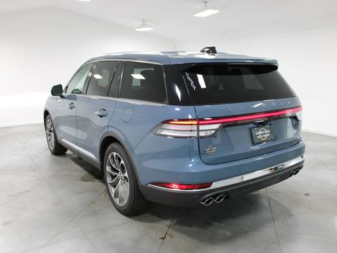 New 2025 Lincoln Aviator Premiere w/ Equipment Group 101A image 6