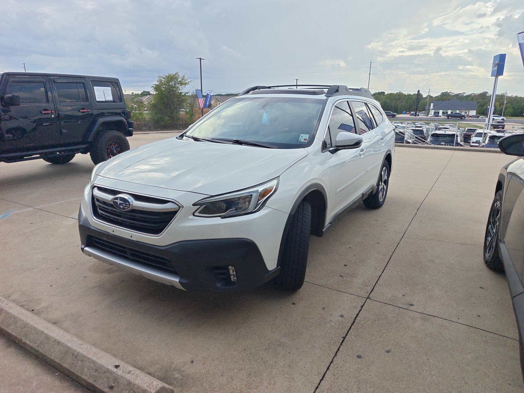 Used 2020 Subaru Outback Limited AWD/4WD image 1