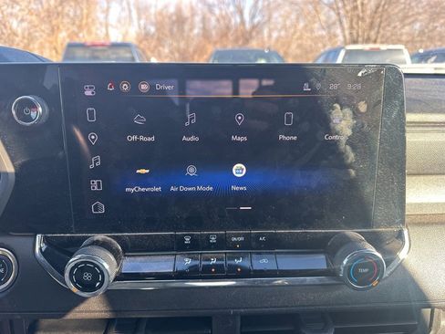 Used 2023 Chevrolet Colorado Trail Boss w/ Technology Package image 21