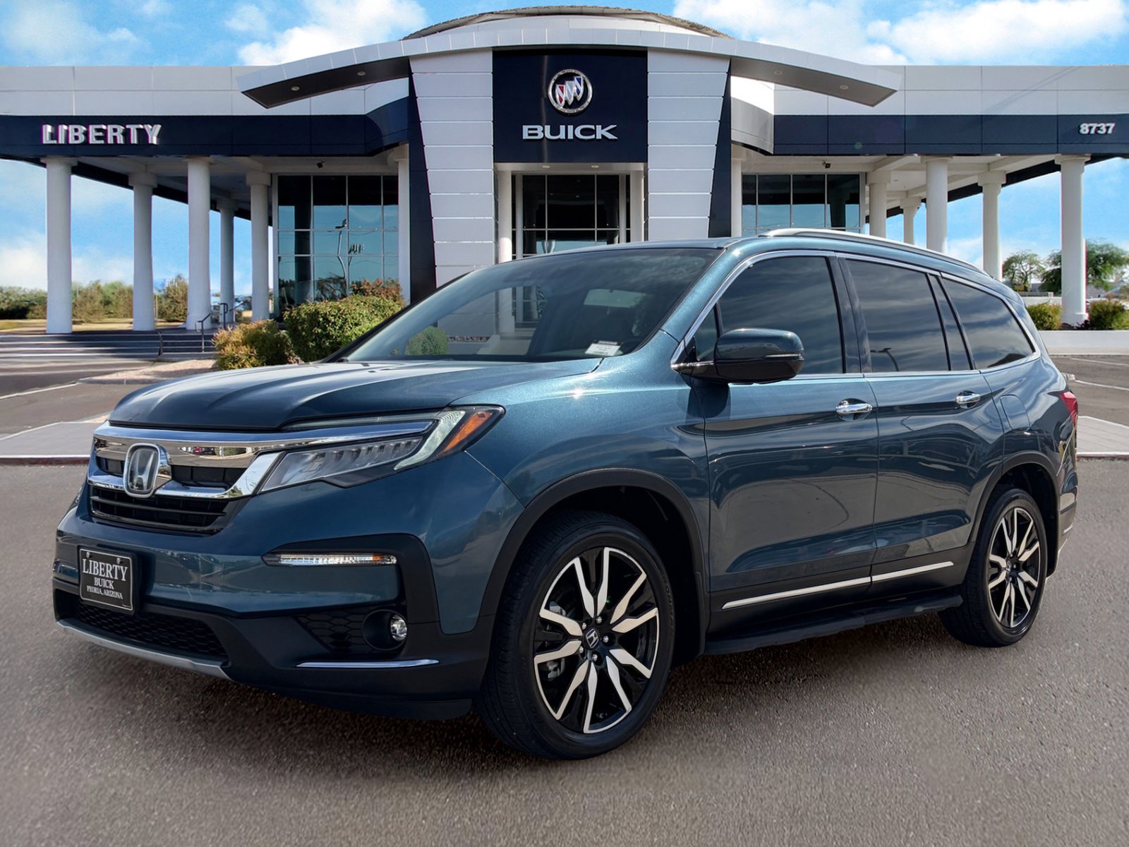 Used 2019 Honda Pilot Touring image 6