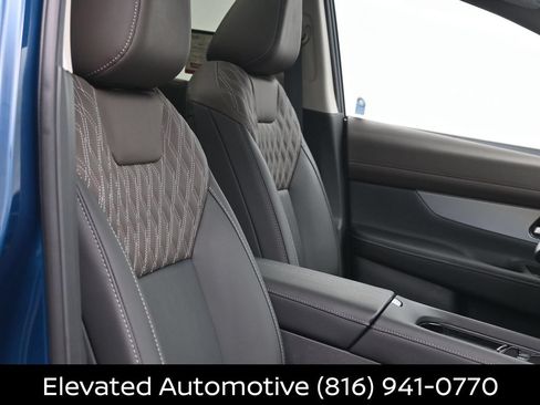 Certified 2026 Nissan Murano Platinum w/ Cargo Package AWD/4WD image 8