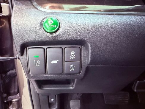 Used 2016 Honda CR-V Touring image 21