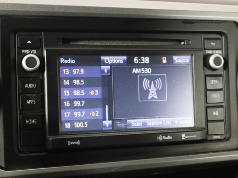 Used 2016 Toyota Tacoma SR5 image 27