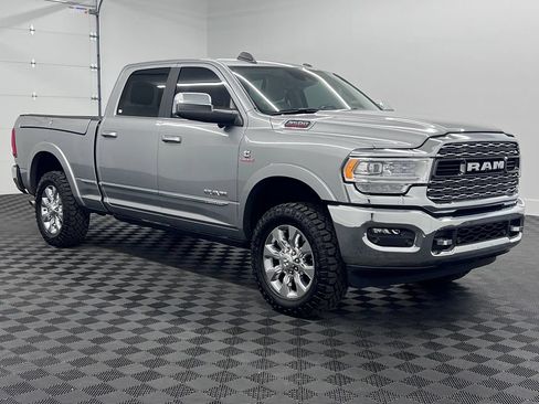 Used 2022 RAM 3500 Limited AWD/4WD image 7