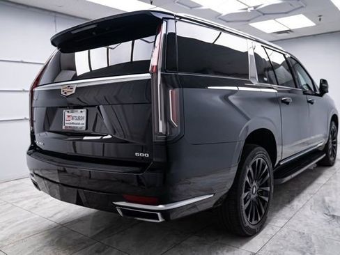 Used 2021 Cadillac Escalade ESV Premium Luxury image 9
