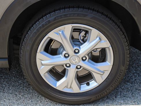 Used 2025 Honda HR-V LX image 12