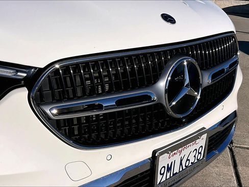 Used 2024 Mercedes-Benz GLC 300 GLC 300 image 30