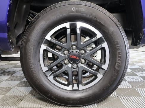 Used 2025 Toyota Tacoma TRD Sport RWD image 16