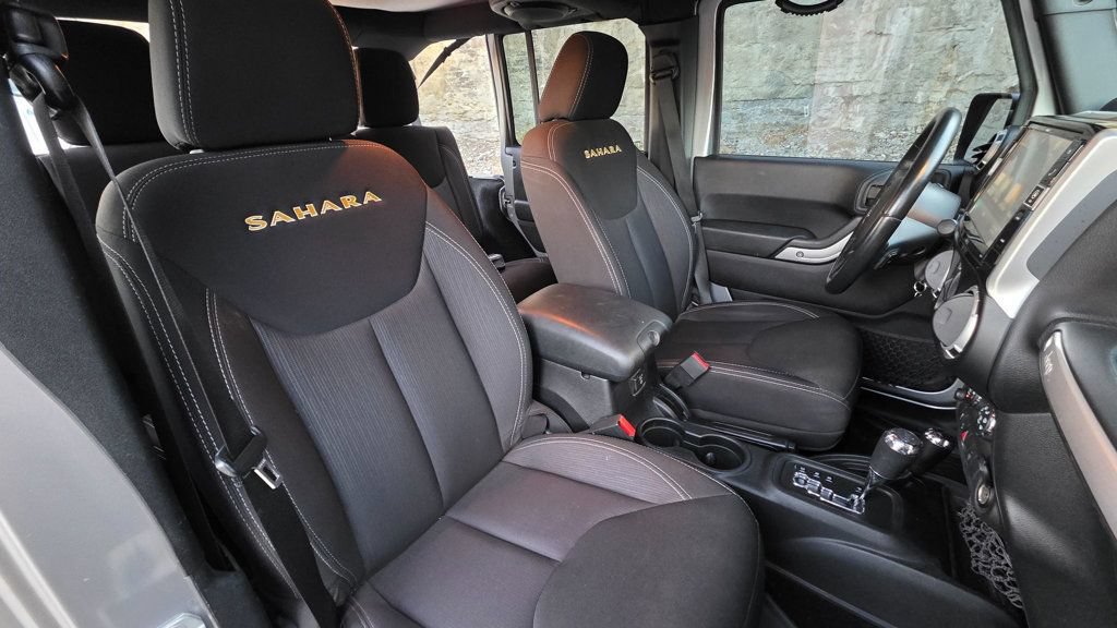 Used 2014 Jeep Wrangler Unlimited Sahara AWD/4WD image 27