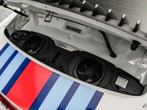 Used 2020 Porsche 911 Carrera image 96