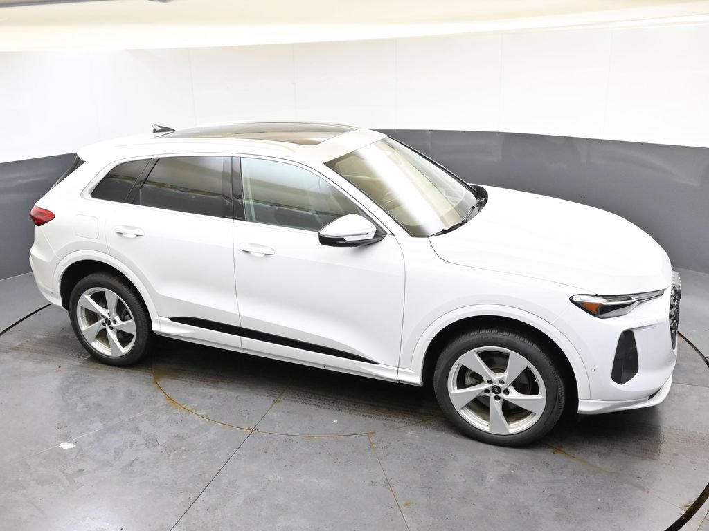Used 2025 Audi Q5 Premium Plus w/ Premium Plus AWD/4WD image 50