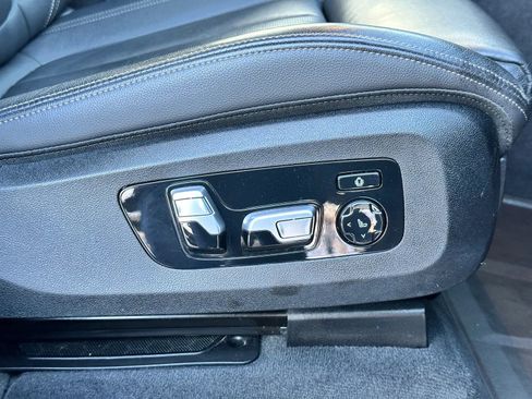 Used 2019 BMW X7 xDrive40i w/ Premium Package AWD/4WD image 28