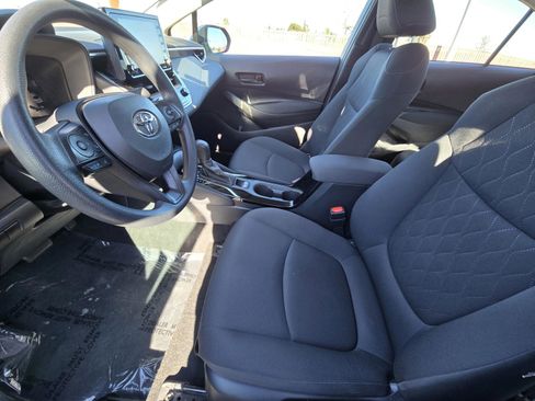 Used 2022 Toyota Corolla LE image 13