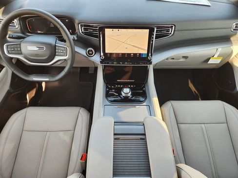 New 2026 Jeep Grand Wagoneer Limited AWD/4WD image 20