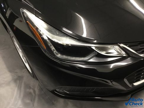 Used 2017 Chevrolet Cruze LT image 17