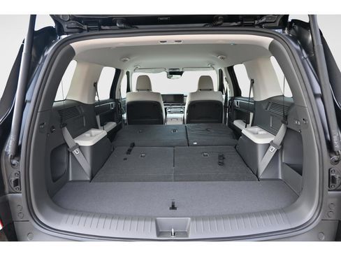 New 2026 Hyundai Santa Fe SE FWD image 9