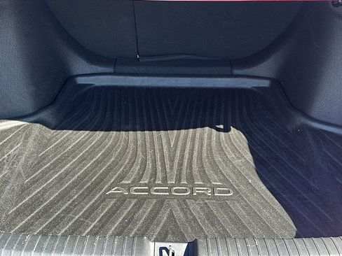 Used 2023 Honda Accord EX-L image 21