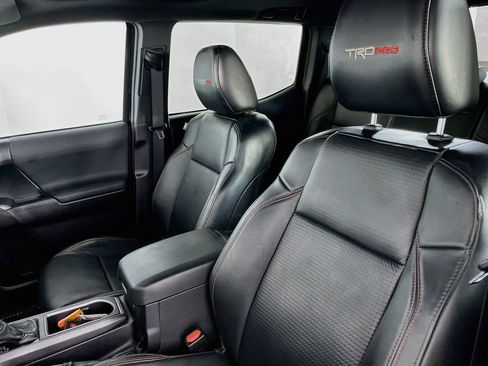 Used 2020 Toyota Tacoma 4x4 Double Cab image 29