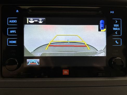 Used 2015 Toyota Sienna Limited Premium FWD image 10