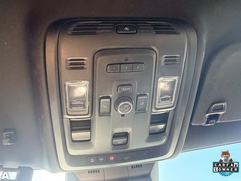 Used 2021 Cadillac Escalade Premium Luxury w/ LPO, Illumination Package AWD/4WD image 13